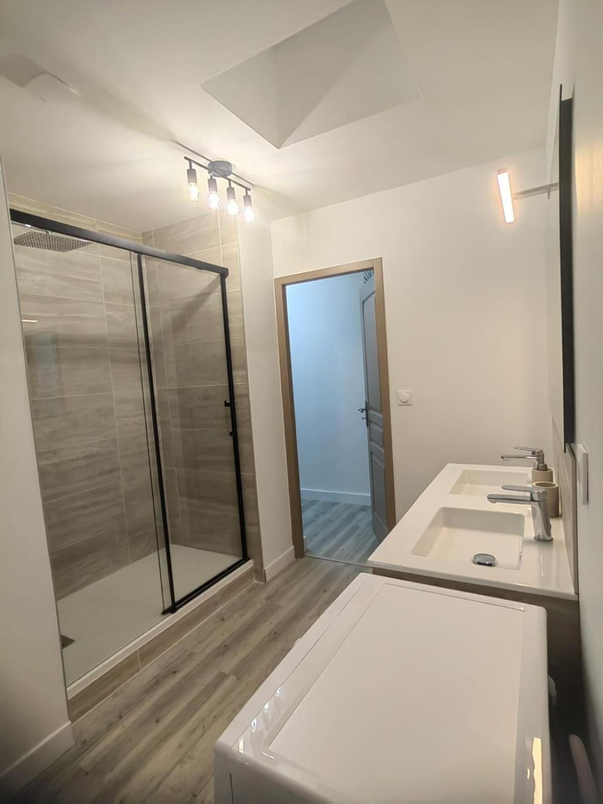 Bel Appartement Bord Du Rhone 瓦朗斯 外观 照片