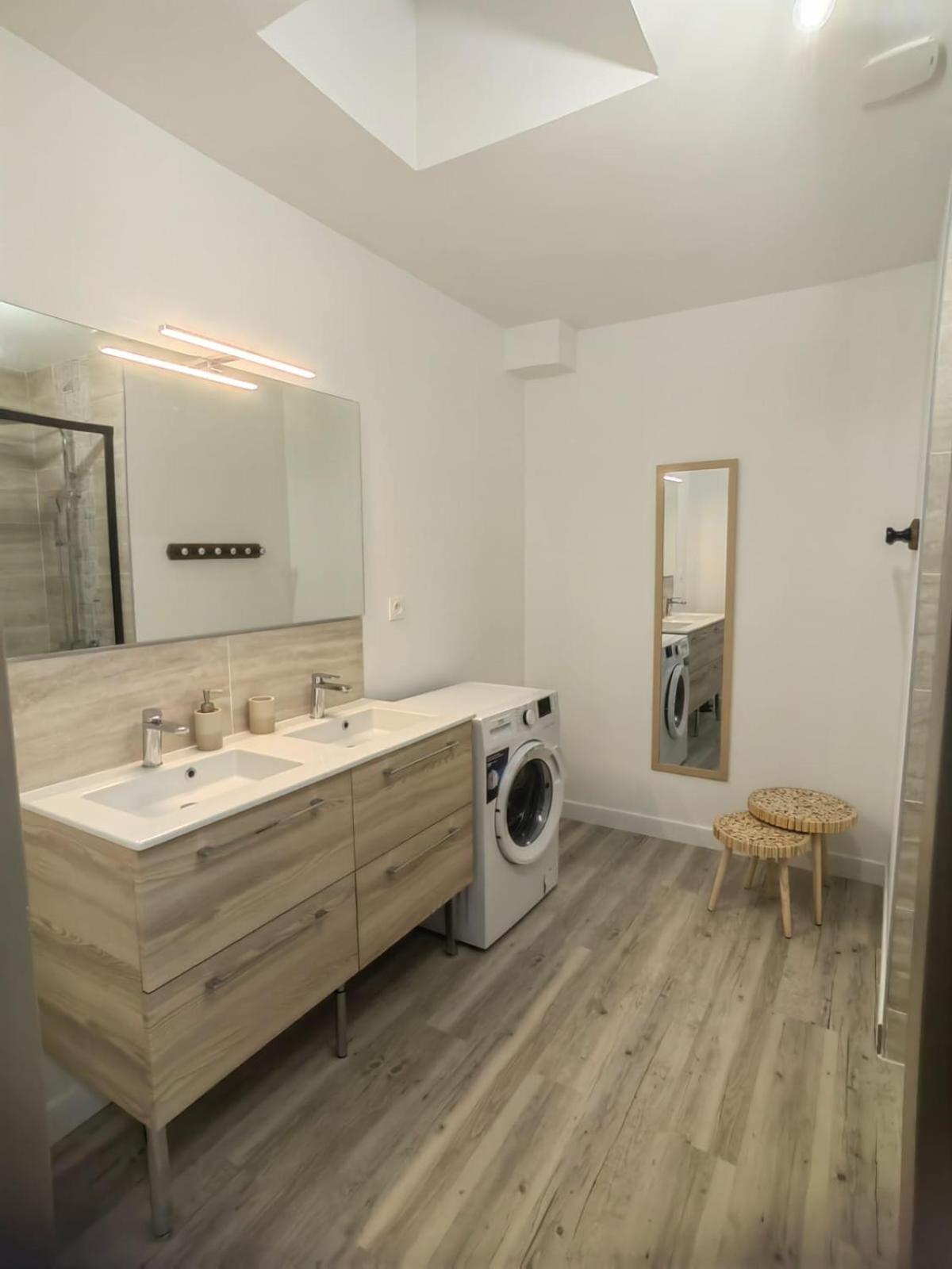 Bel Appartement Bord Du Rhone 瓦朗斯 外观 照片